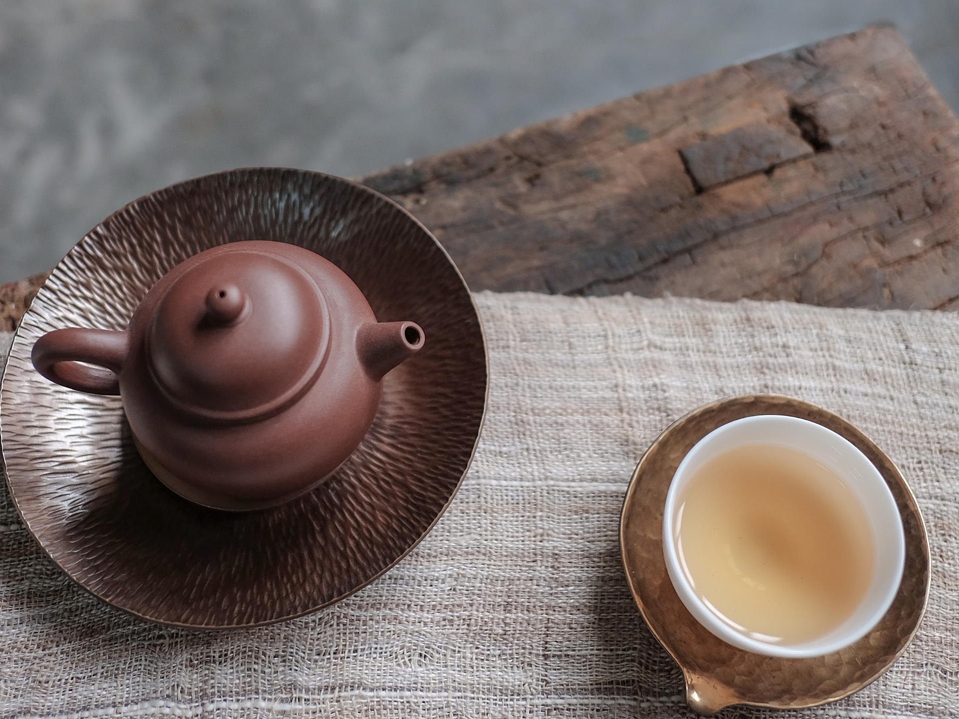 Two ways to steep tea: Gong Fu Cha and Western steeping